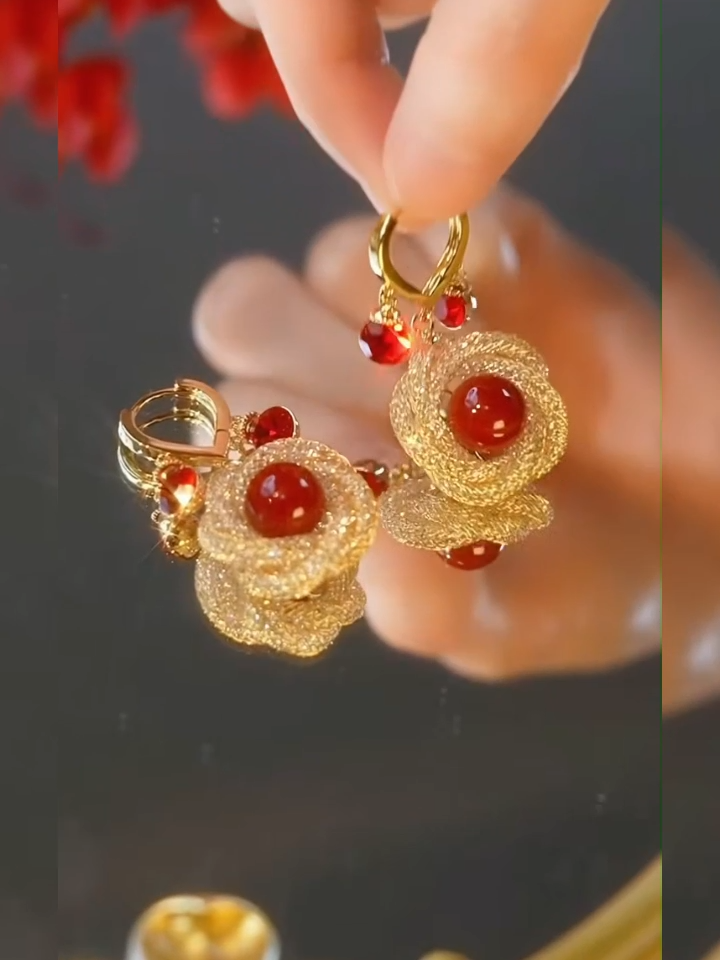 F023 Luxury Fashion Red Flower Dangling Earring