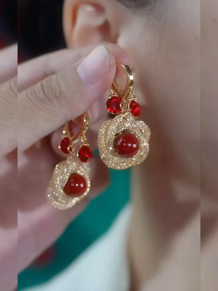 F023 Luxury Fashion Red Flower Dangling Earring