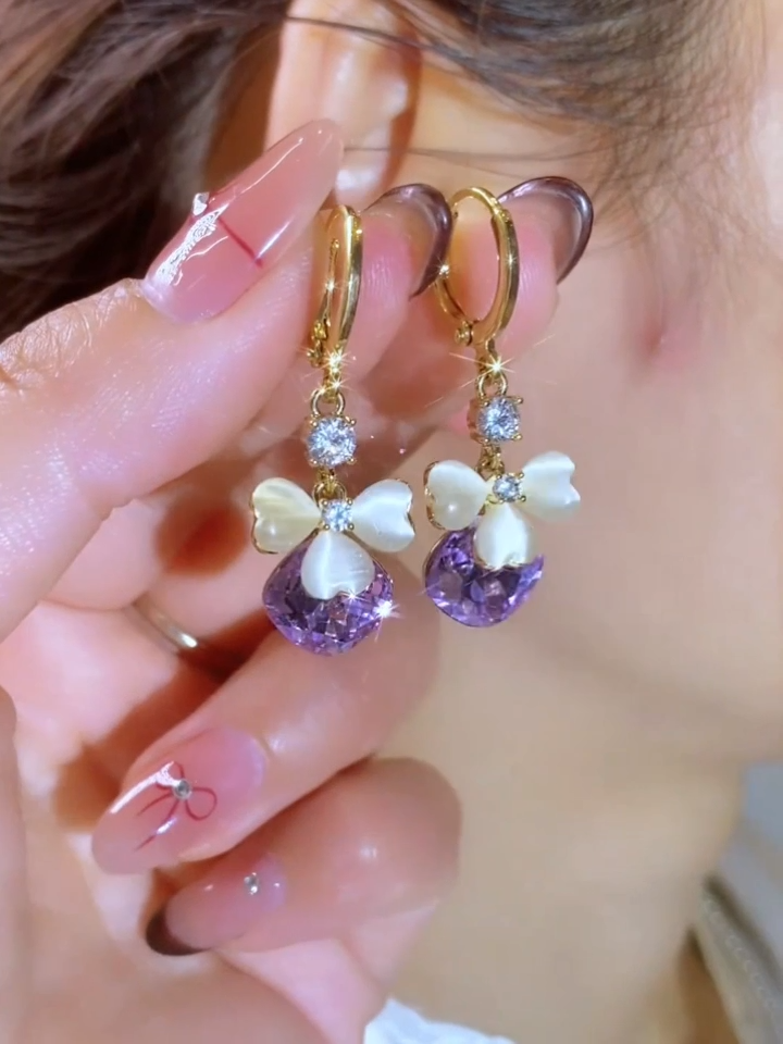 F041 Luxury Fashion Floral Purple Gemstone Huggie Earrings