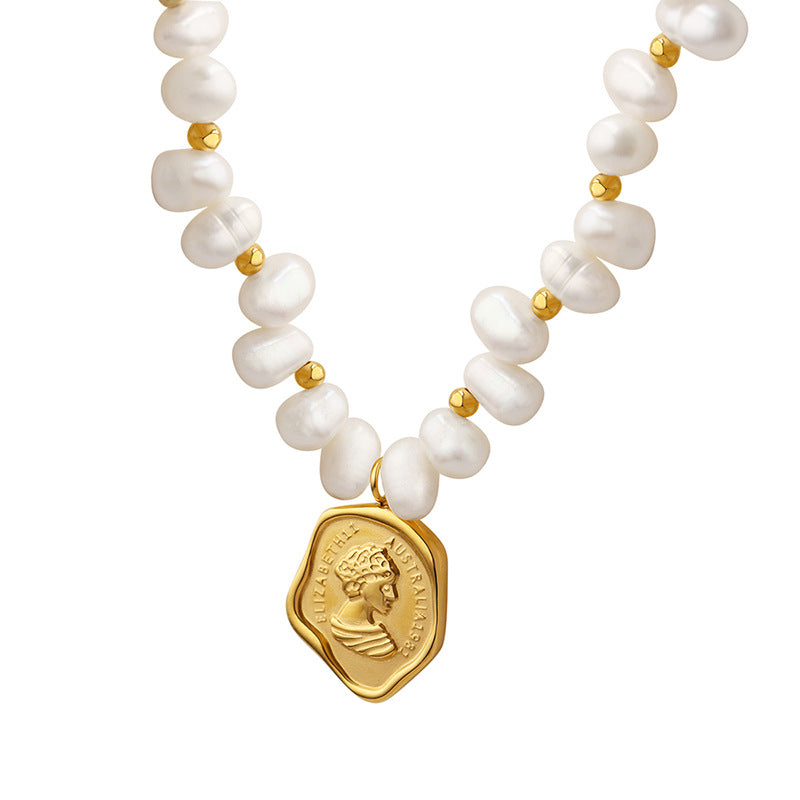 V806 Vintage Elizabeth11 Pendant Beaded Freshwater Pearl Necklace | 18K Gold Plated