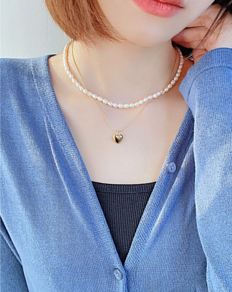 Pendentif coeur superposé et colliers de perles S201