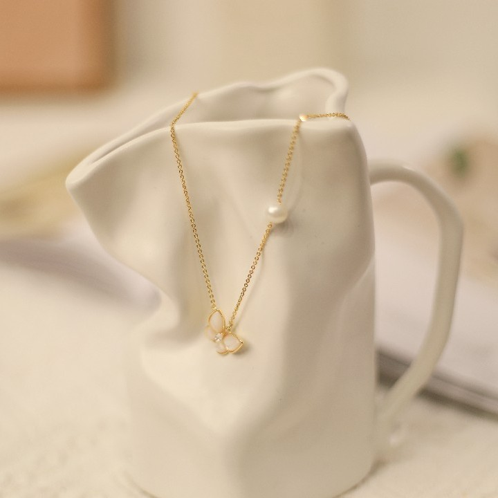 S302 Ensemble de colliers de perles d'eau douce papillon | Rempli d'or 14 carats